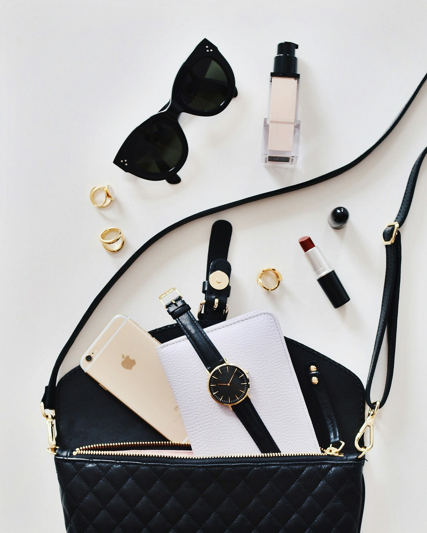 Wardrobe Essentials for Effortless Style